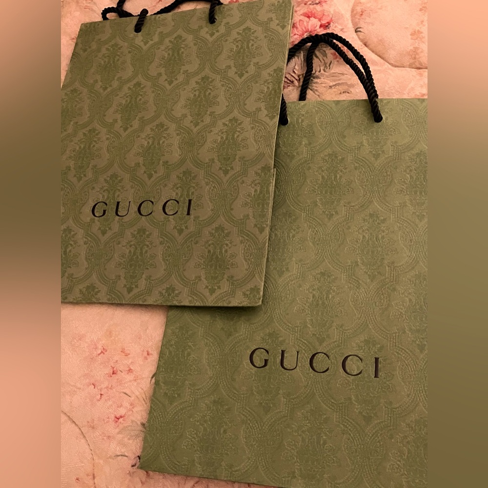 Gucci Embossed Green Bags Perfect condition ❤️🌺
